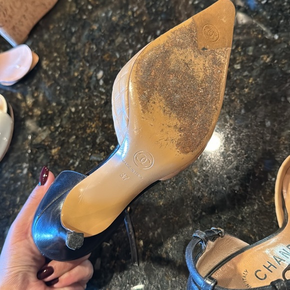 Pointy Toe Chanel Heels - Picture 5 of 5